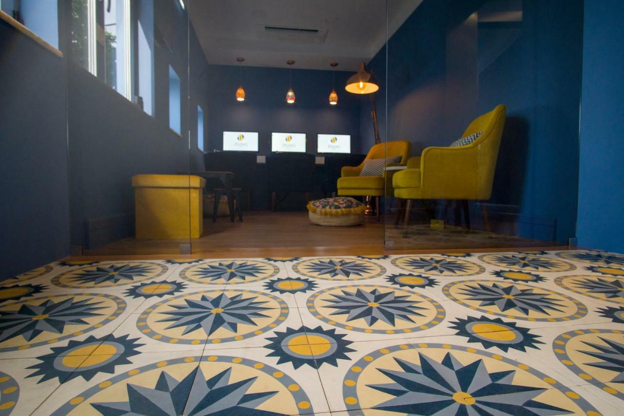 Zigzag Hostel プライア・ダ・ヴィクトーリア エクステリア 写真