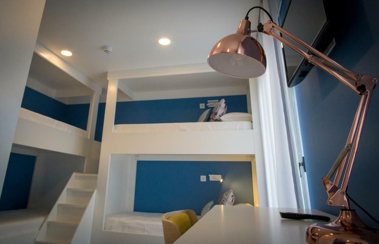 Zigzag Hostel プライア・ダ・ヴィクトーリア エクステリア 写真