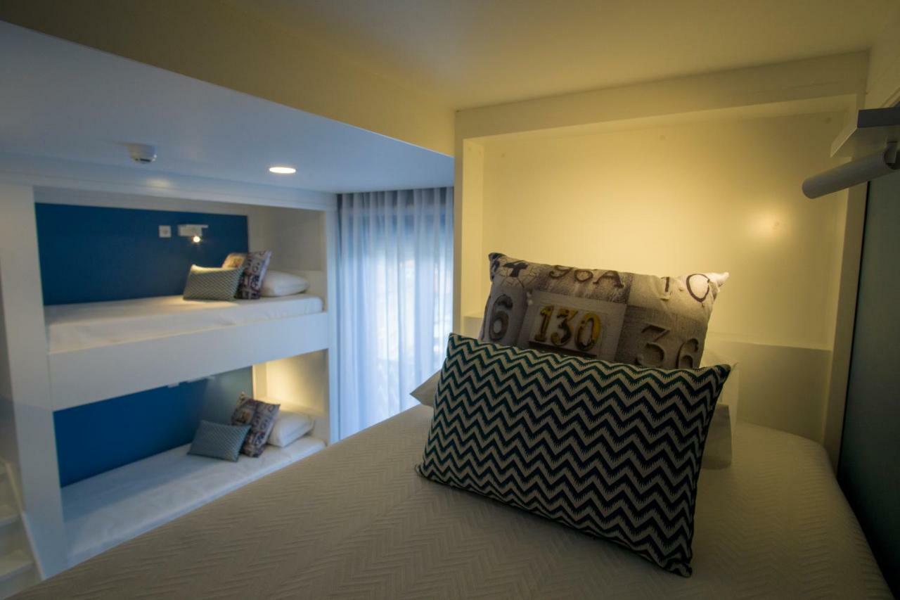Zigzag Hostel プライア・ダ・ヴィクトーリア エクステリア 写真