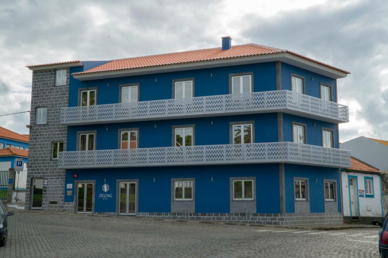 Zigzag Hostel プライア・ダ・ヴィクトーリア エクステリア 写真